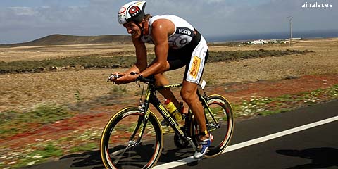 Айн-Алар Юхансон на дистанции триатлона Ironman Lanzarote.